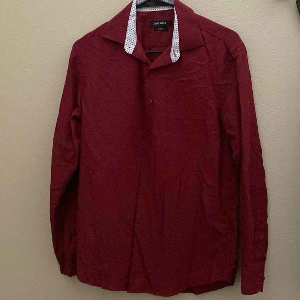 Men’s button up collar shirt